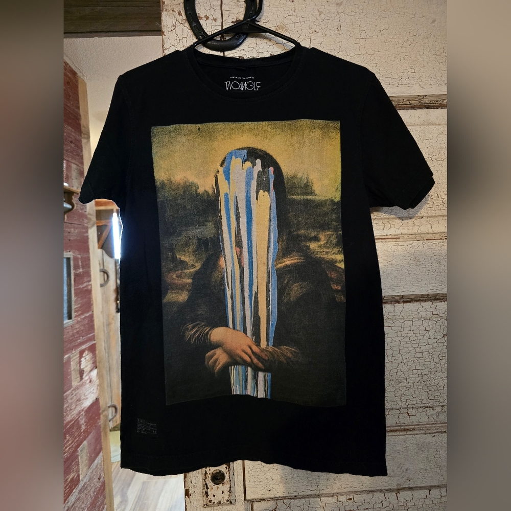 TWO ANGLE PARIS Premium Mona Lisa paint spill t shirt unique sz. Medium EUC